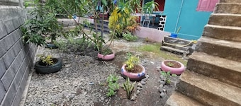 Large house 2 minutes from the beach, 3 bedrooms, 2 bathrooms, sea-mountain view