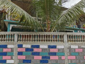 Exterior detail - Large house 2 minutes from the beach, 3 bedrooms, 2 bathrooms, sea-mountain view (KANI-KELI)