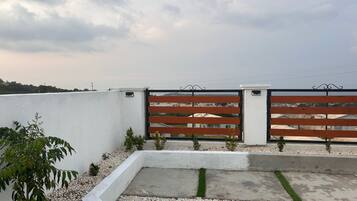 House | Property grounds