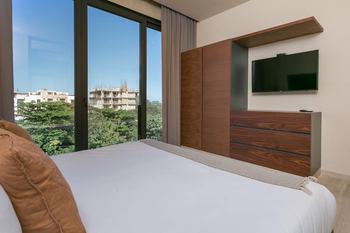 2 bedrooms, in-room safe, blackout curtains, iron/ironing board