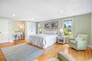 5 Schlafzimmer, Bügeleisen/Bügelbrett, kostenloses WLAN