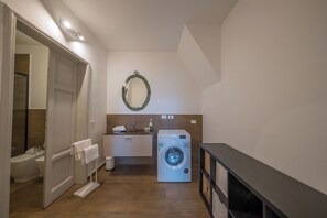 Interior - Romantic Apartment on the Lungarno of Pisa (Pisa)