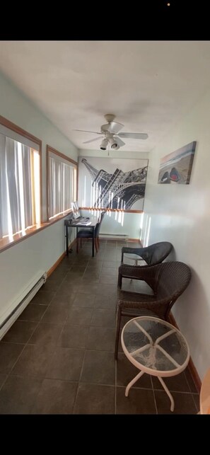 Interior - Entire House w/parking mins to Historical Boston (Everett)