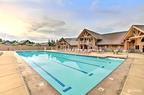 Piscine extérieure