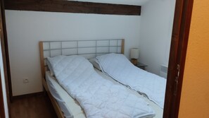 2 bedrooms