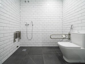 Shower, hair dryer, bathrobes, heated floors - dpaso hostel (Chantada)