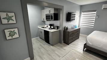 1 habitación, escritorio, wifi gratis y ropa de cama
