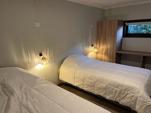 Comfort Room | Egyptian cotton sheets, premium bedding, Select Comfort beds, free WiFi