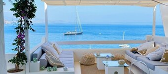 Duplex apartment with sea views La Herradura