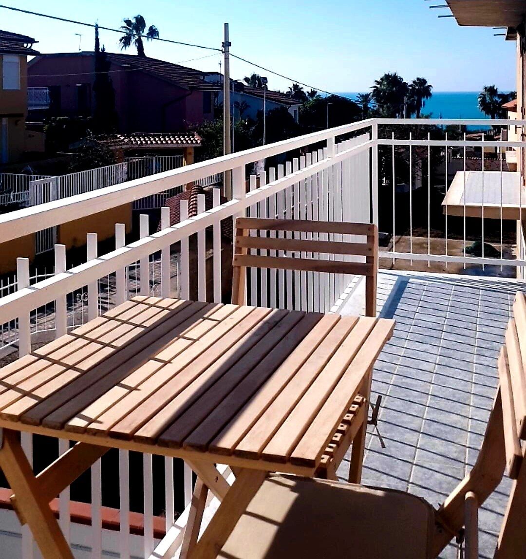 Deluxe Quadruple Room | Terrace/patio