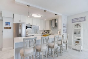 Fridge, dishwasher, coffee/tea maker, toaster