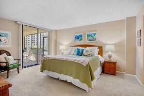 2 bedrooms, iron/ironing board, free WiFi, bed sheets - Gulf and Bay Club- D101 Ground floor walk out! (Siesta Key)