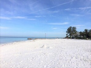 Beach - Gulf Holiday Unit 12- Close to Beach and Siesta Key Village! (Siesta Key)