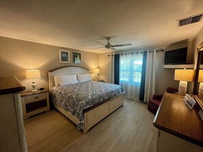1 bedroom, iron/ironing board, free WiFi, bed sheets - Jamaica Royale 016 One and a half baths, Close to the Pool! (Siesta Key)