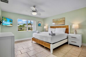 1 غرفة نوم ومكواة/لوح كي وخدمة الإنترنت وملاءات أسرّة