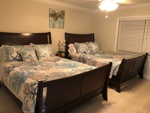 1 habitación, tabla de planchar con plancha, internet y ropa de cama 