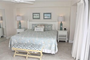 2 bedrooms, desk, iron/ironing board, free WiFi - Jamaica Royale 603 Nicely updated and Great views! (Siesta Key)