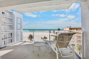 Property grounds - Jamaica Royale 606: Your Gateway to the Perfect Beach Vacation on Siesta Key! (Siesta Key)