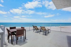 Outdoor dining - Couples Beachfront Getaway at Jamaica Royale 801 in Siesta Key! (Siesta Key)