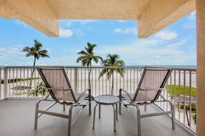 Property grounds - Jamaica Royale T41: Family-Friendly Beachfront Condo with Panoramic Views! (Siesta Key)