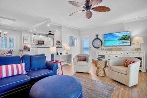 Flat-screen TV, Netflix, streaming services