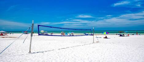 Una playa cerca