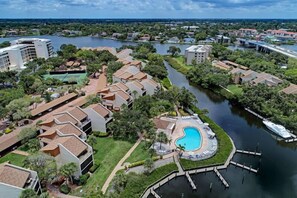 Exterior - Midnight Cove II 633F - Serene Vacation Rental on Siesta Key (Siesta Key)