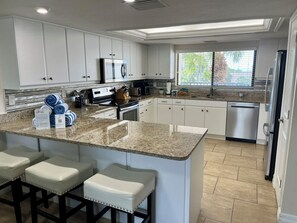 Fridge, microwave, oven, stovetop - Midnight Cove II 933C - Siesta Key Condo With Water Views (Siesta Key)