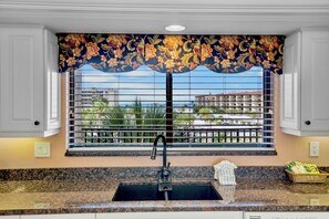 Interior - Midnight Cove II 943C: Family Friendly Condo with Shared Pool and Tennis (Siesta Key)