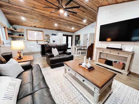 Smart TV. The Wildrock Cottage