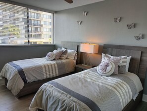 3 habitaciones, tabla de planchar con plancha y wifi gratis 