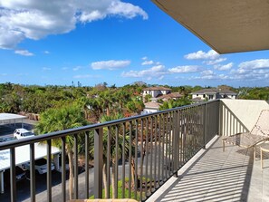 Property grounds - Our House at the Beach W-302 Warm and Inviting! (Siesta Key)