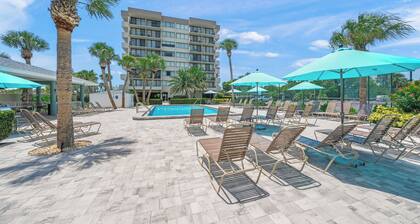 Our House at the Beach W-602 Beautiful updates and beach view!