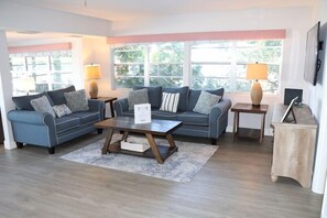 تلفزيون ذكي