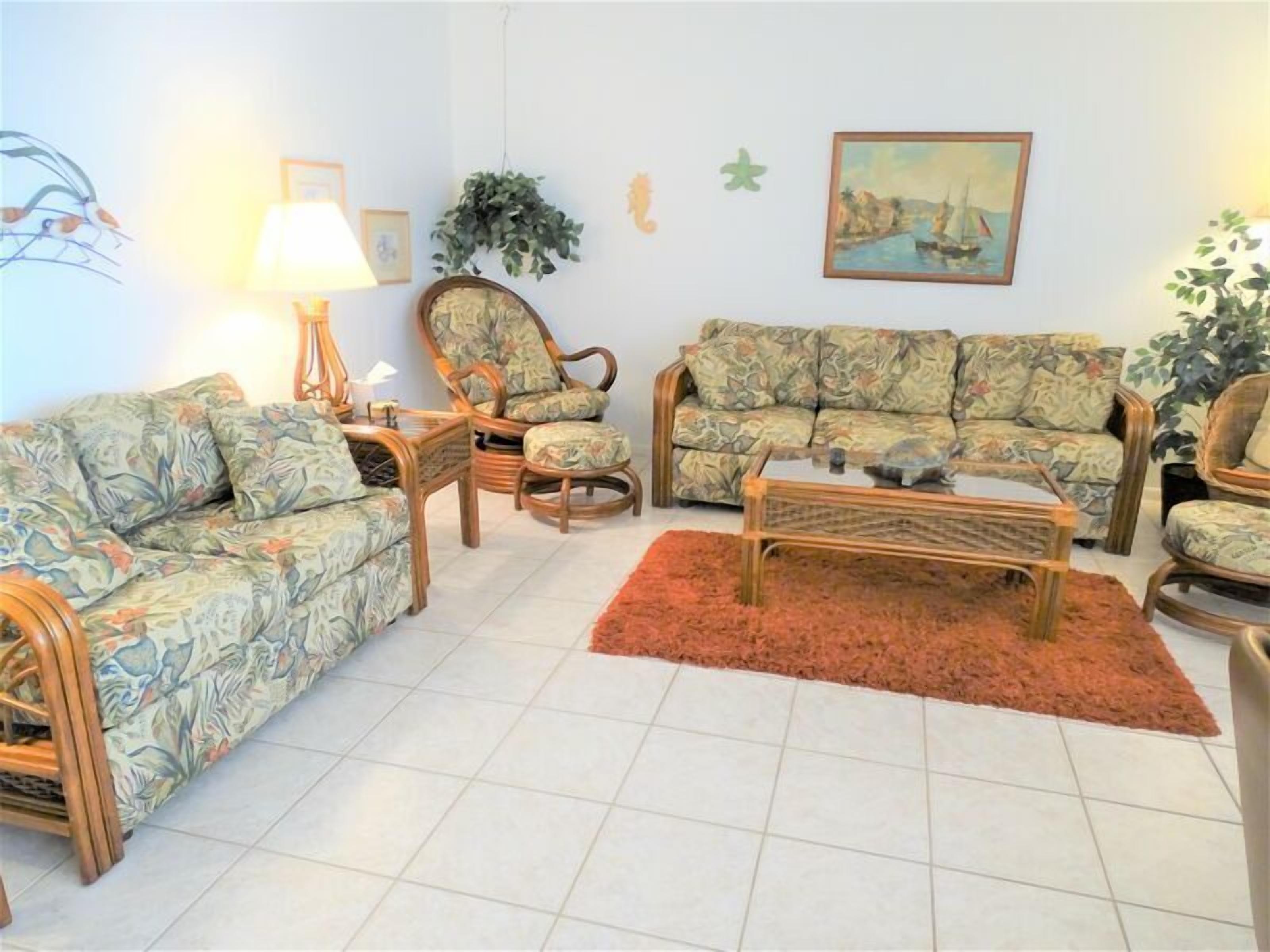 Siesta Beach House #201 Ground Floor, Gulf Side End Unit- 1 WEEK