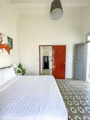 Apartamento | Ropa de cama de alta calidad y colchones con acolchado adicional
