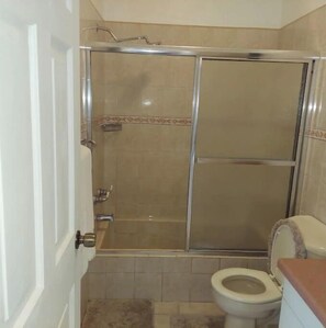 Shower, hair dryer, towels, soap - Hill View Wing 1 (Charlotte amarlie ST Thomas usvi)