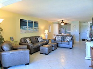 Smart TV - Sunset Royale - 214- Spectacular views of Siesta Key Beach walki (Siesta Key)