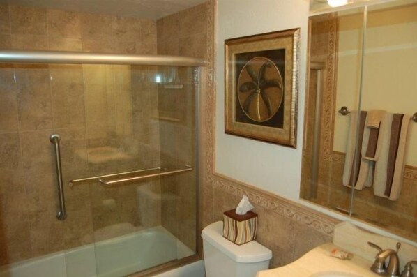 Hair dryer, towels - Sunset Royale - 302- Stunning Sunset Views (Siesta Key)