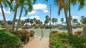 Unclassified image, 2 of 25, button - Sunset Royale - 302- Stunning Sunset Views (Siesta Key)