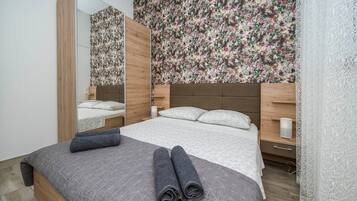 1 bedroom, WiFi, bed sheets