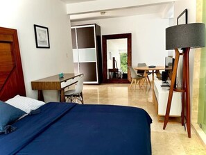 1 bedroom, desk, iron/ironing board, free WiFi