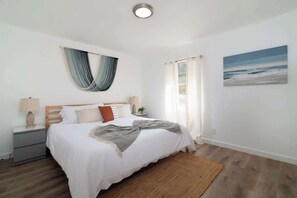 2 habitaciones, tabla de planchar con plancha, wifi y ropa de cama 