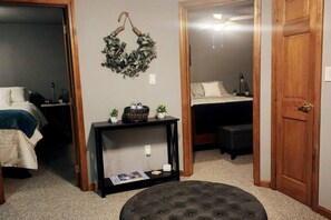 2 bedrooms, desk, iron/ironing board, WiFi