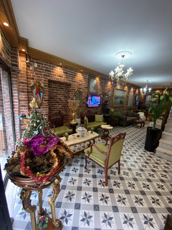 Reception - The Bridge Hotel (Istanbul)