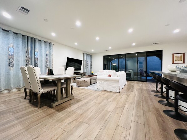 Interior - Luxury Home with Community Pool Spa 5 Mins to UCSB (Santa Barbara)