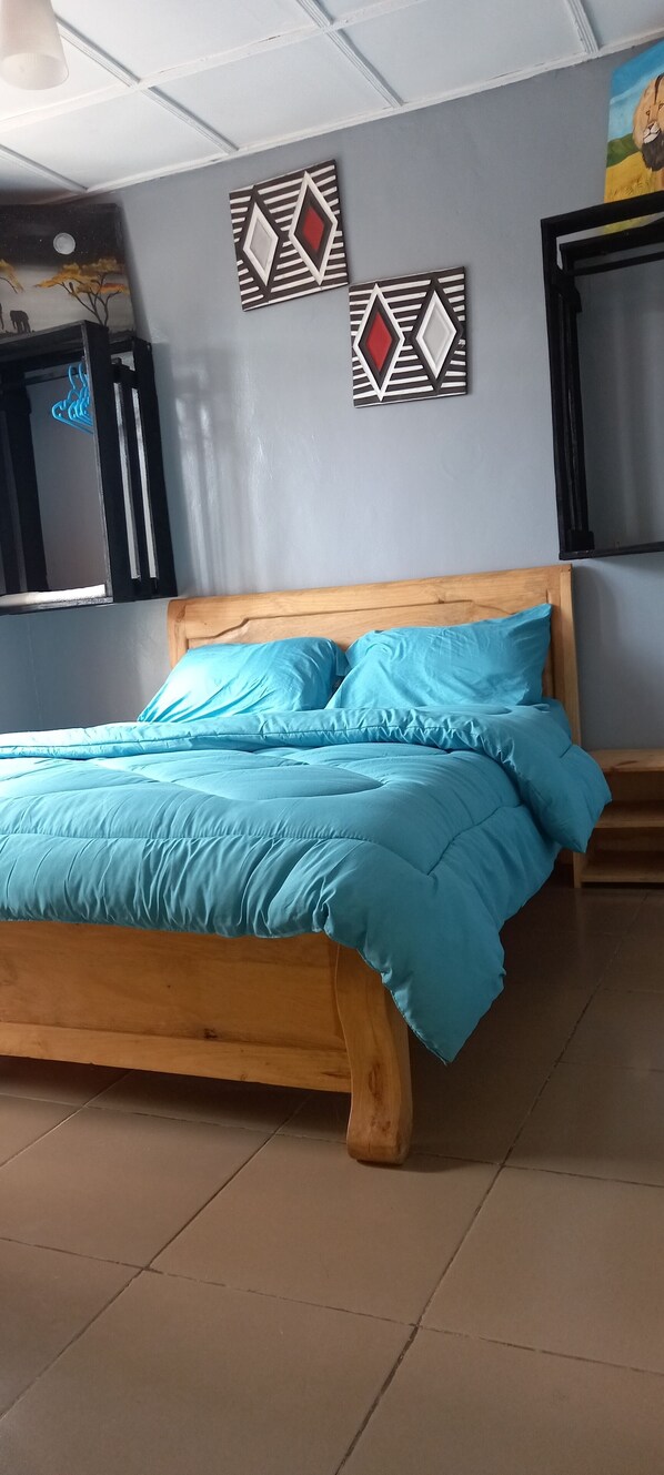 9 chambres, bureau, fer et planche à repasser, Wi-Fi gratuit