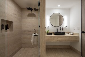 Regadera, regadera tipo lluvia, amenidades de baño de diseñador