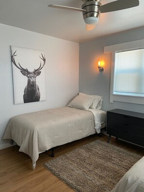 3 bedrooms, free WiFi, bed sheets