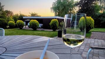 Cottage | Outdoor dining